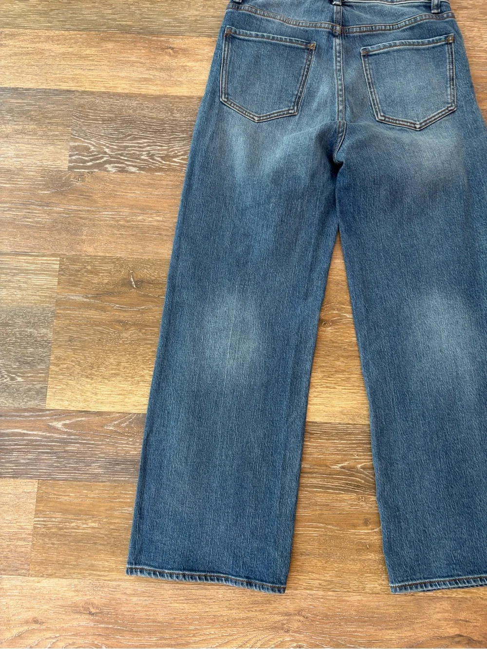Quince Bella Stretch Relaxed Straight Jeans on Atlantic blue size 27